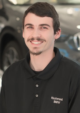 Staff member Nick Smith from ID_5ab38ddb5afd