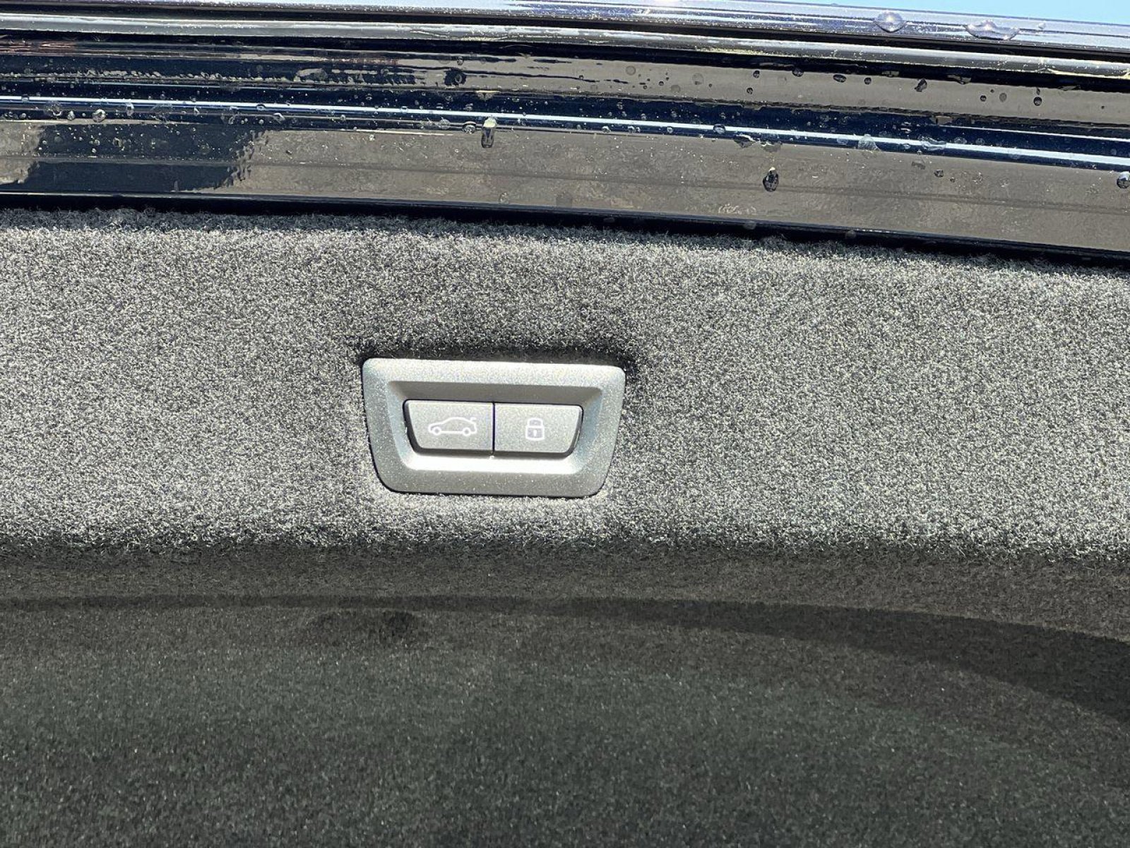 2025 BMW i7 50 - Photo 25