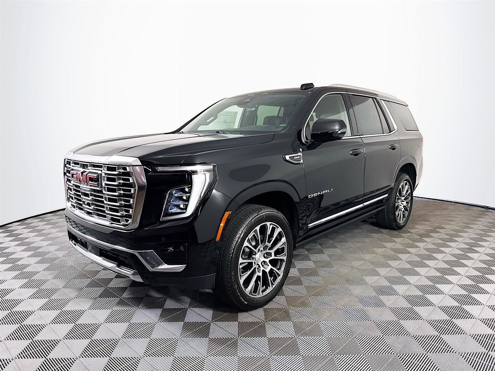 2026 Gmc Yukon Denali photo 2