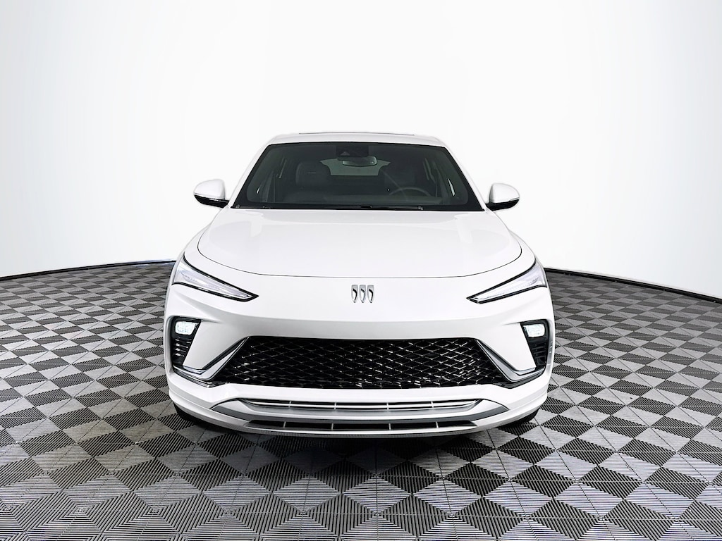 New 2025 Buick Envista Avenir SUV