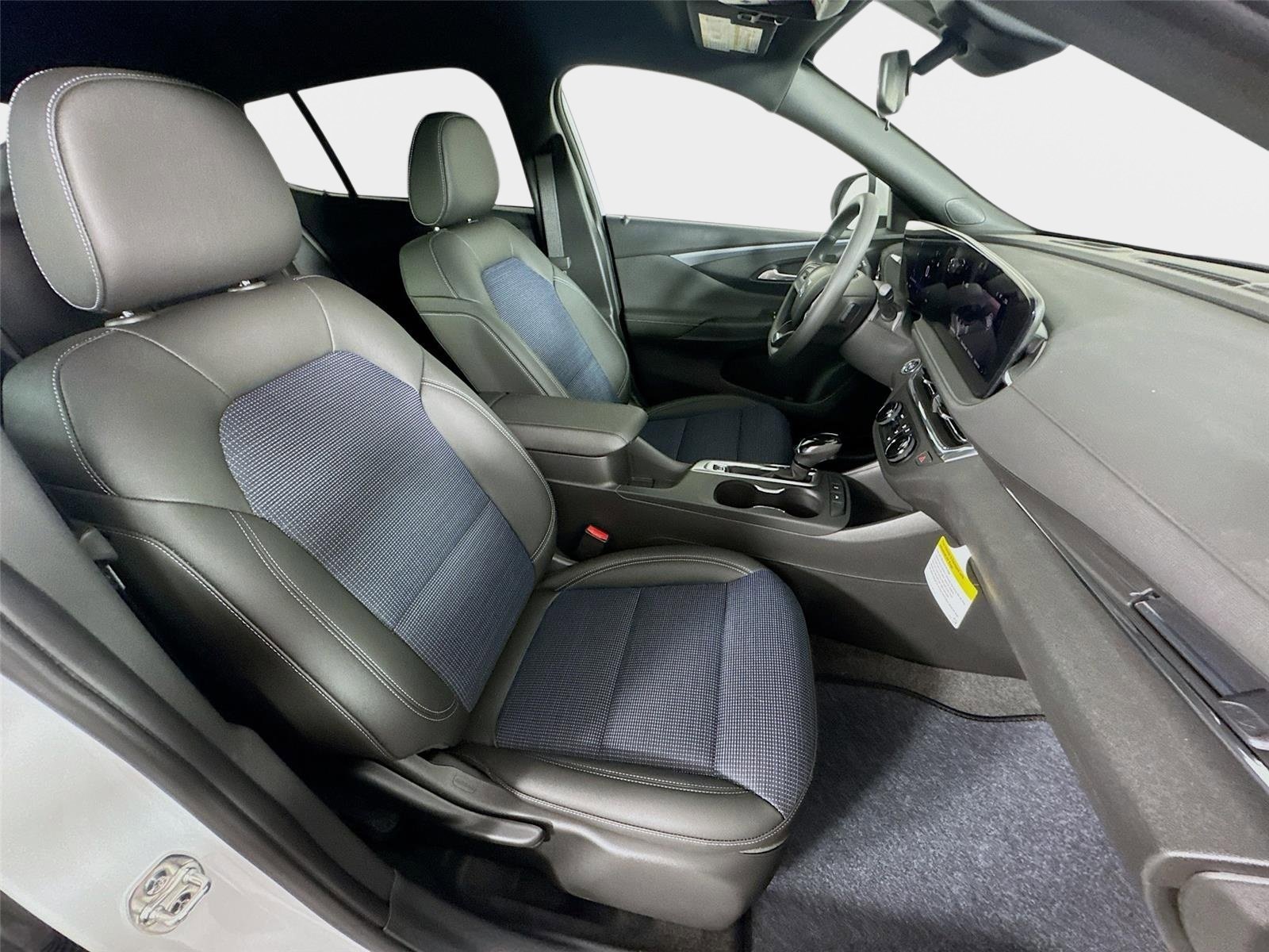 2026 Buick Envista Preferred - Photo 25