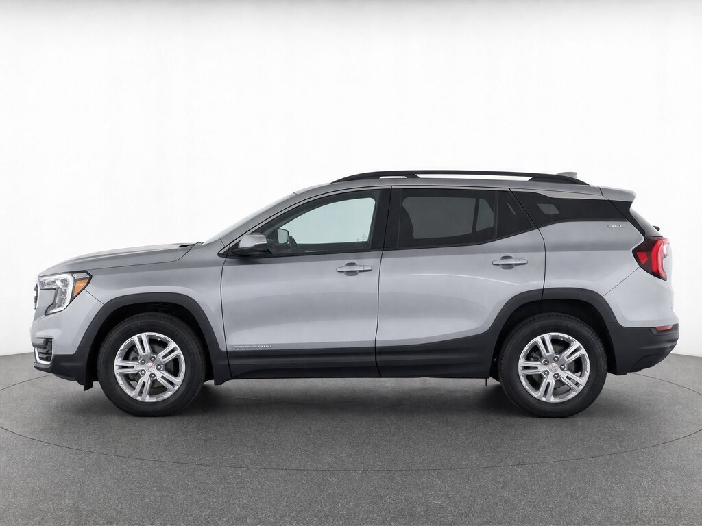 Used 2024 GMC Terrain SLE SUV