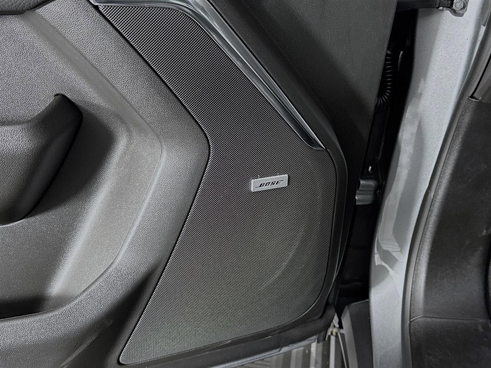 2026 GMC Yukon Denali - Photo 21