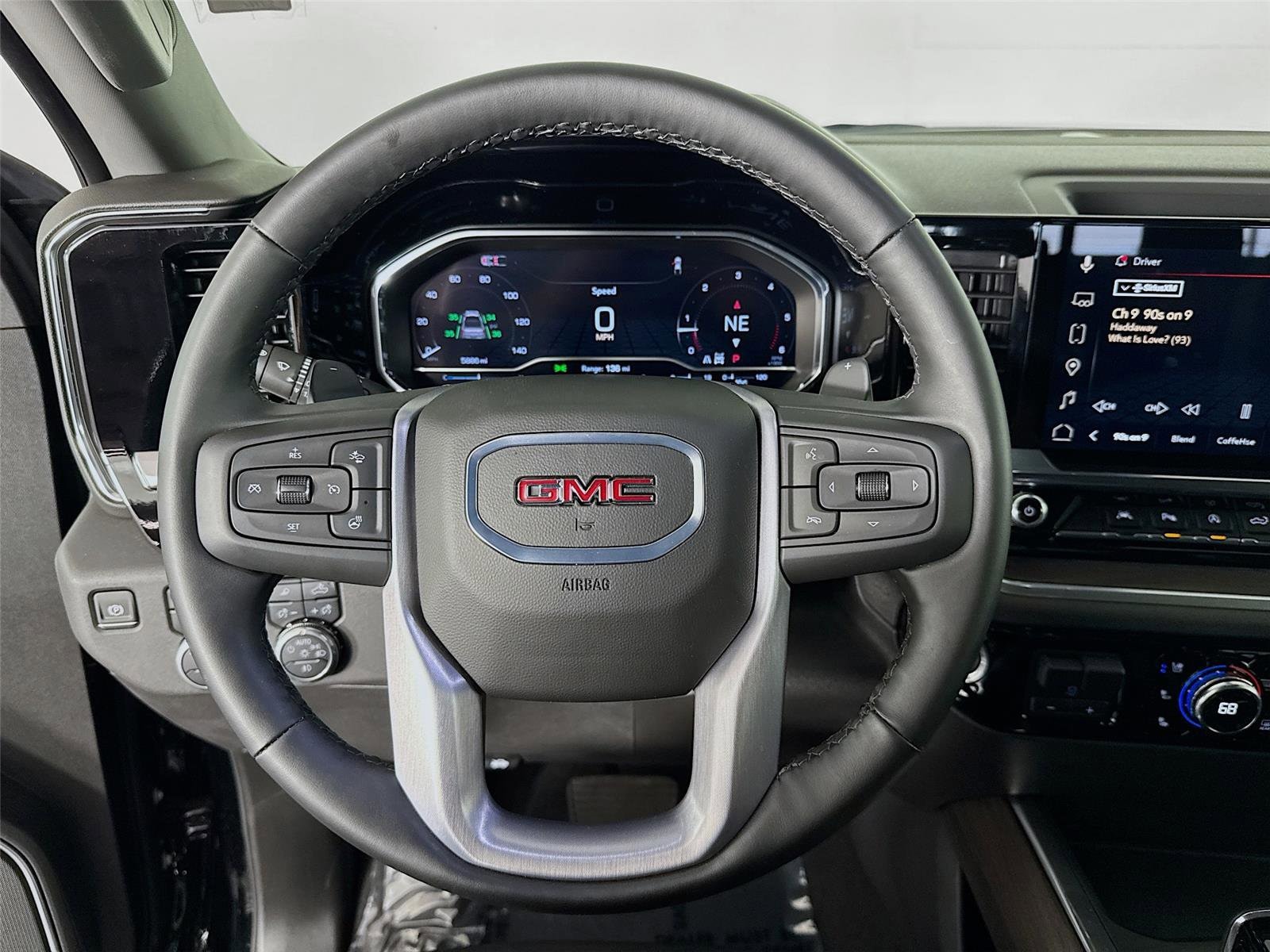 2025 GMC Sierra 1500 SLT - Photo 12