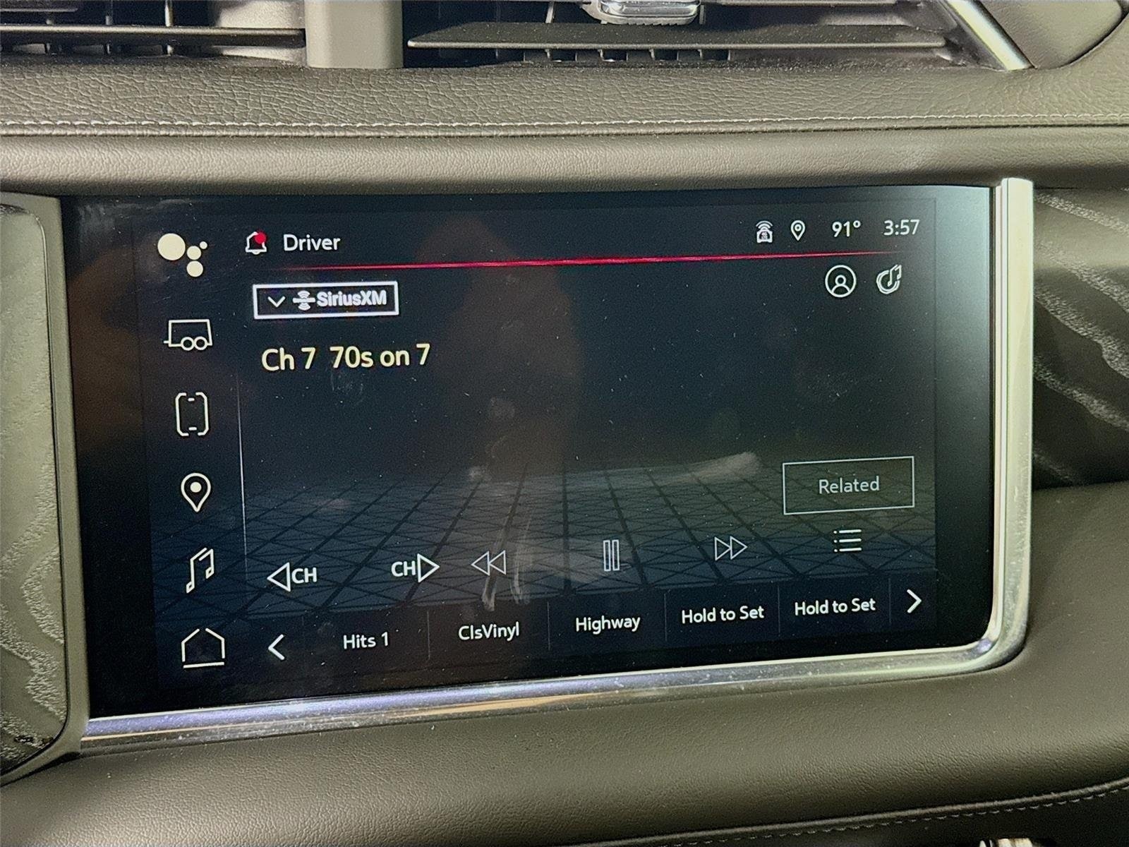 2024 GMC Yukon Denali - Photo 15