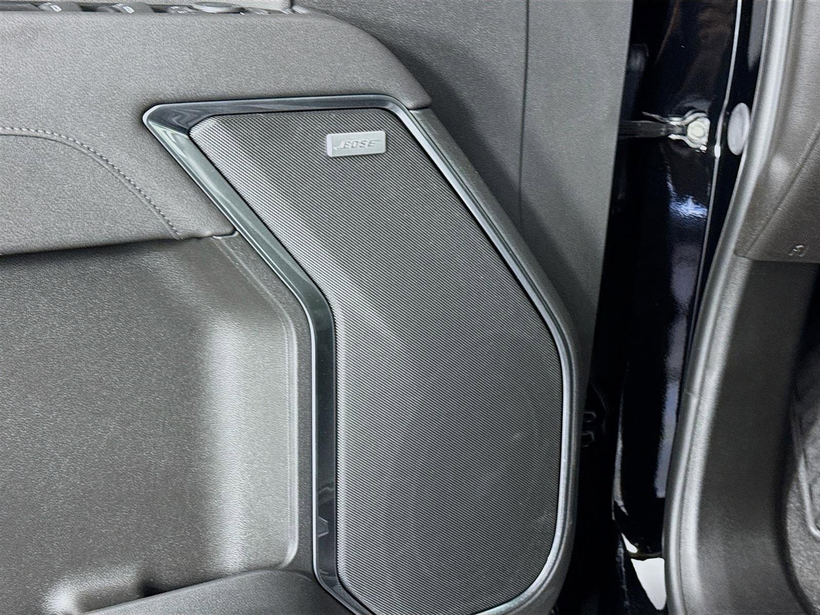 2025 GMC Sierra 2500HD SLT - Photo 20