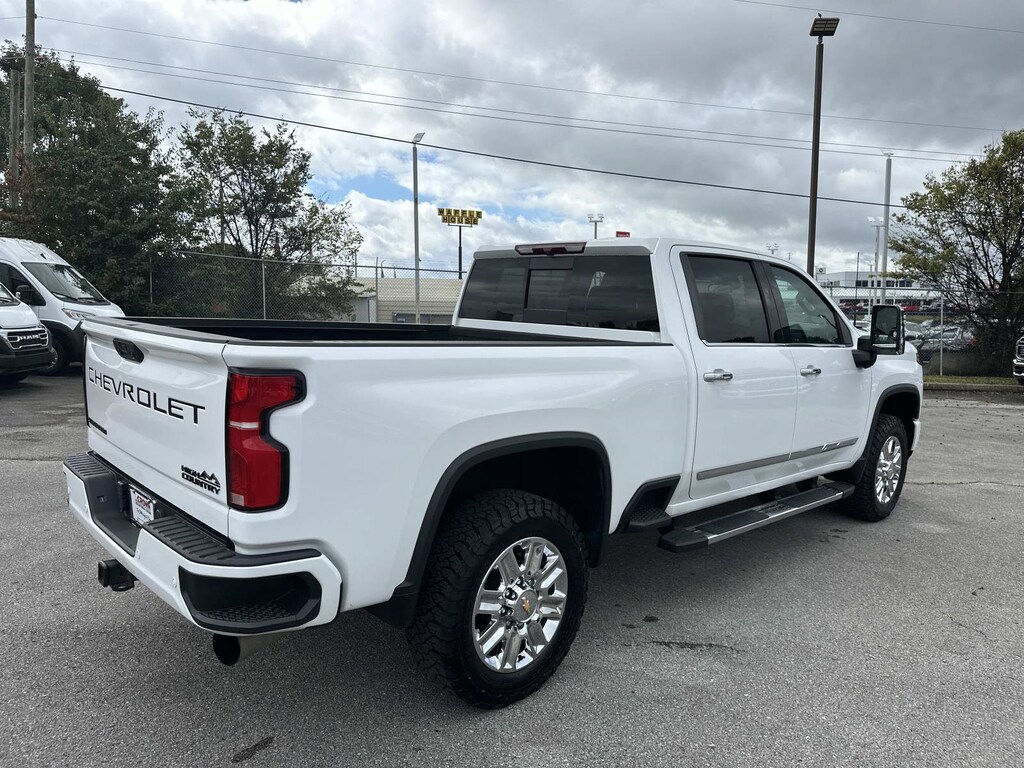 Used 2024 Chevrolet Silverado 2500 HD High Country Truck Crew Cab