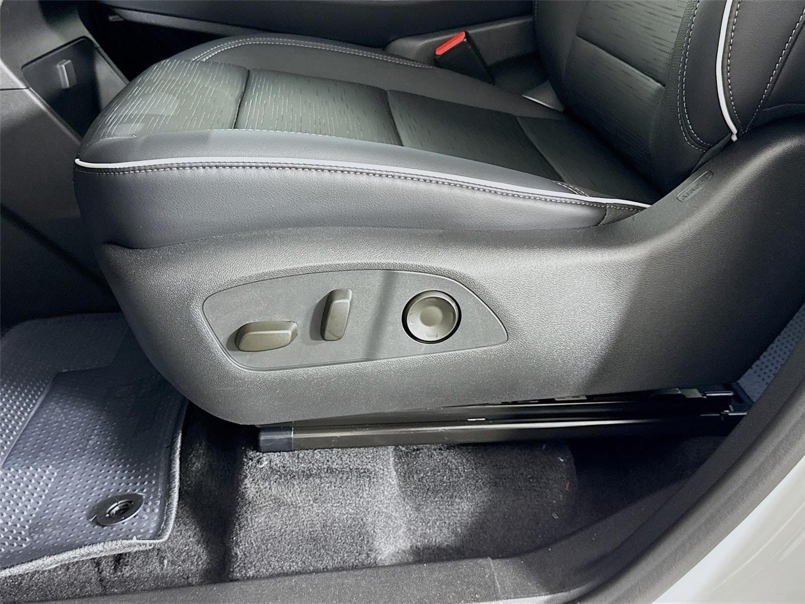 2026 Buick Enclave Sport Touring - Photo 22