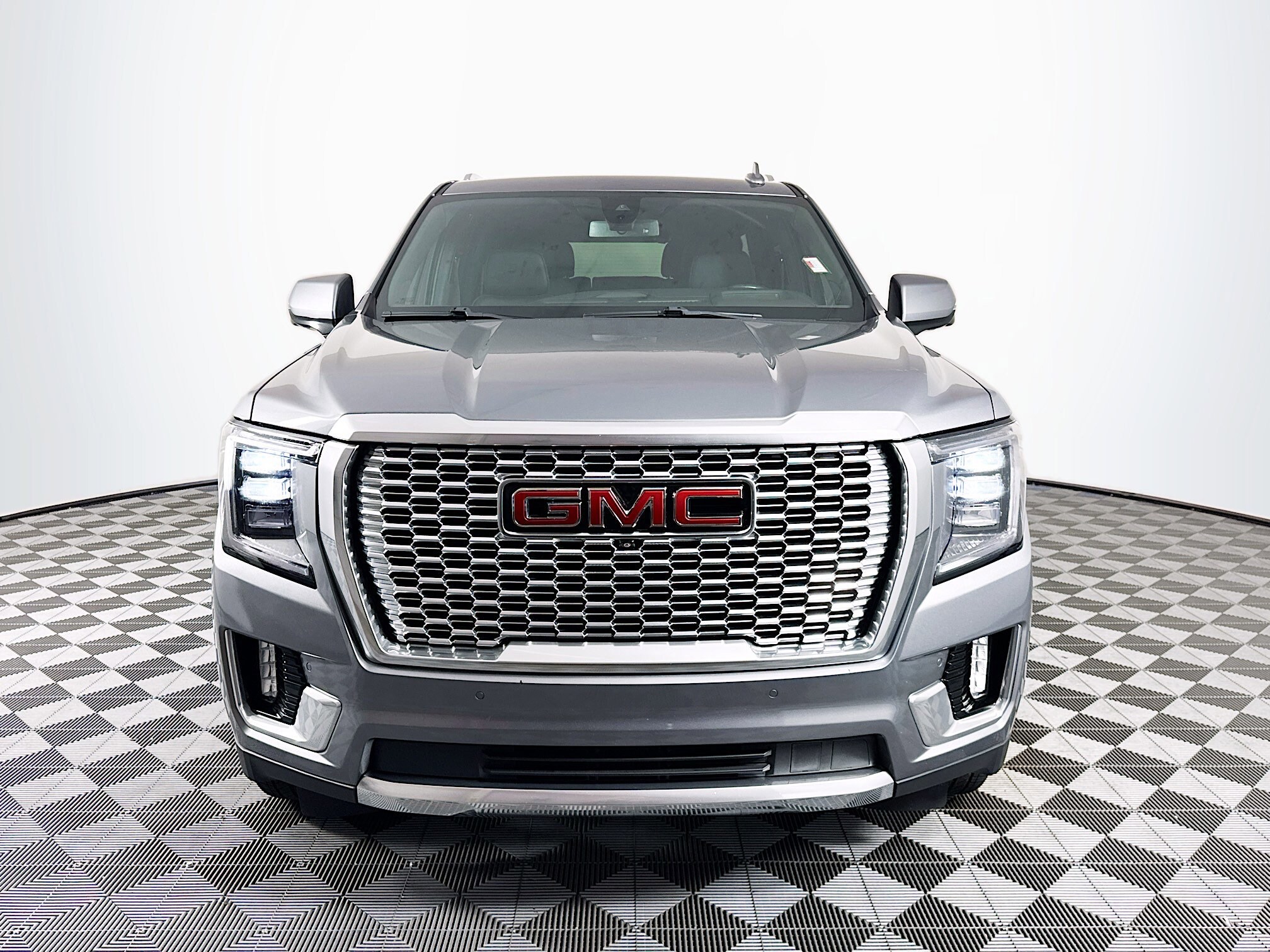 2022 Gmc Yukon Denali photo 2