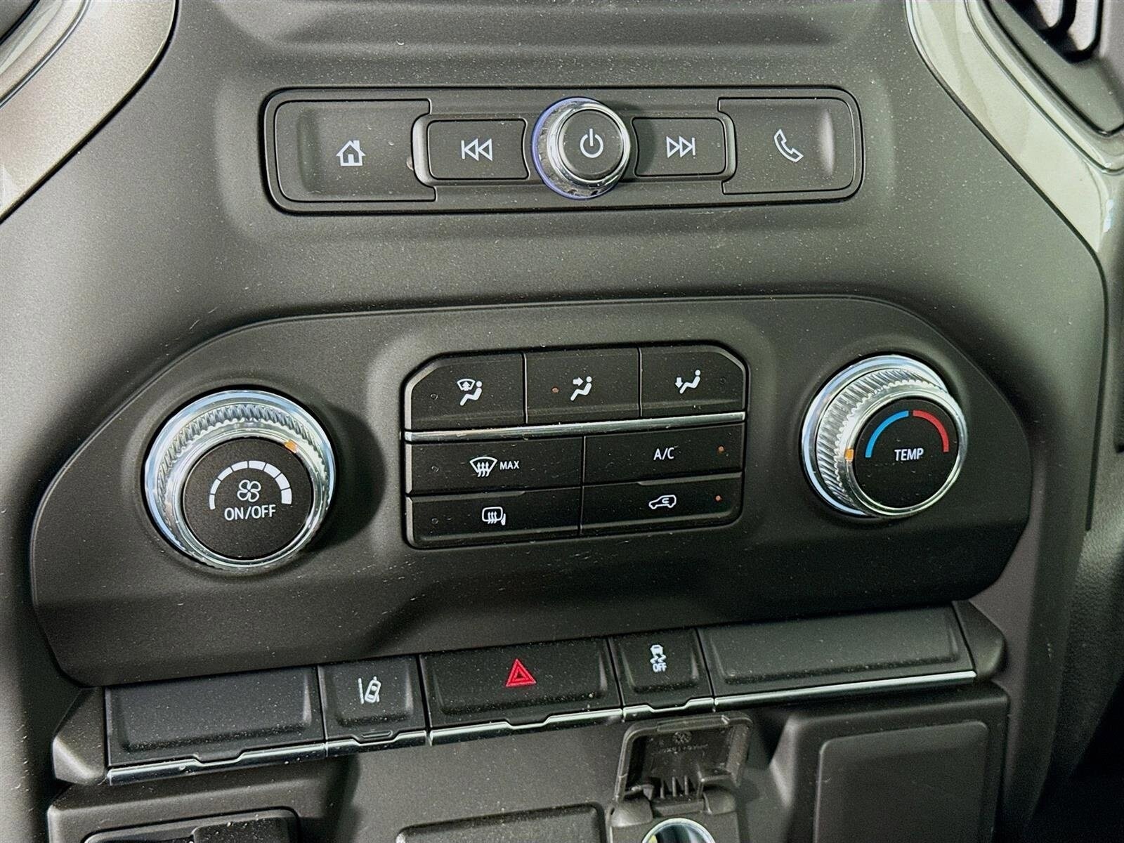 2025 GMC Sierra 2500HD Pro - Photo 16