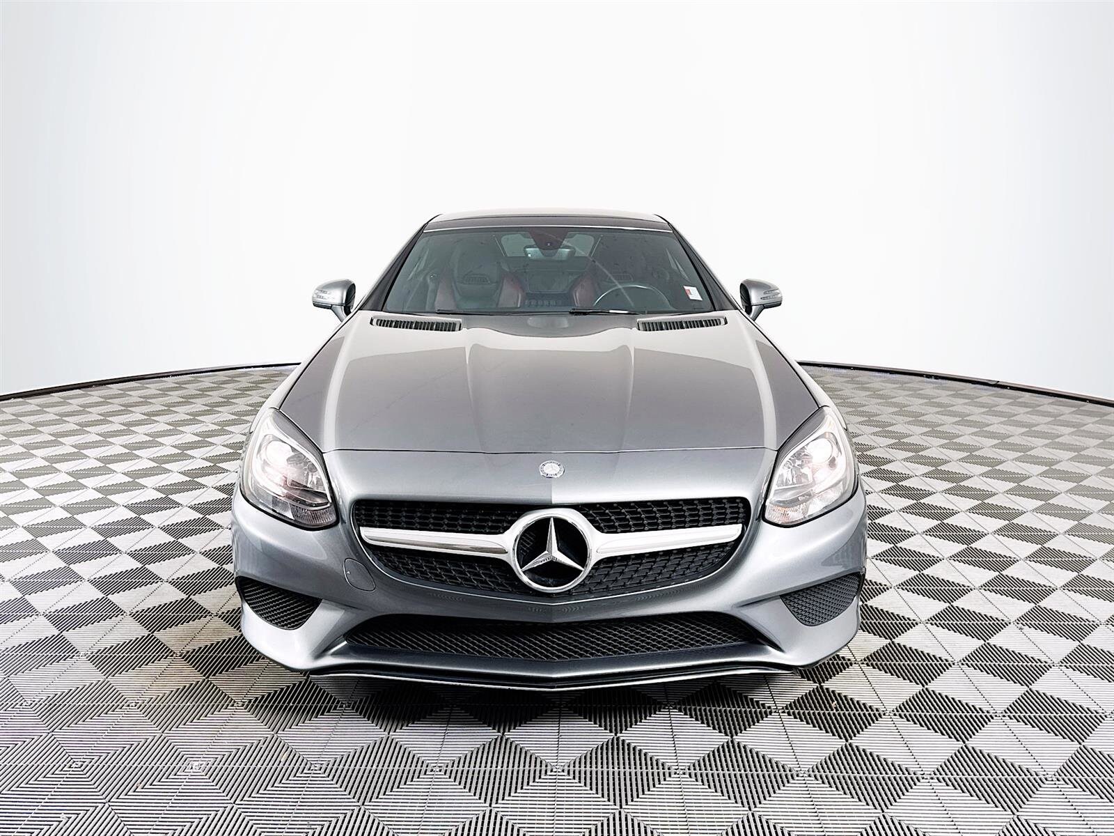 2017 Mercedes Benz SLC 300 photo 2