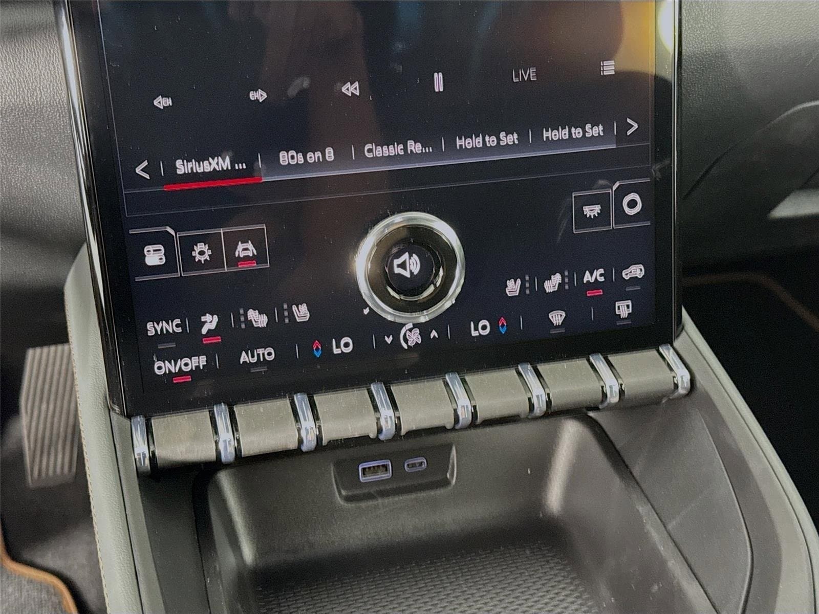 2026 GMC Terrain AT4 - Photo 17