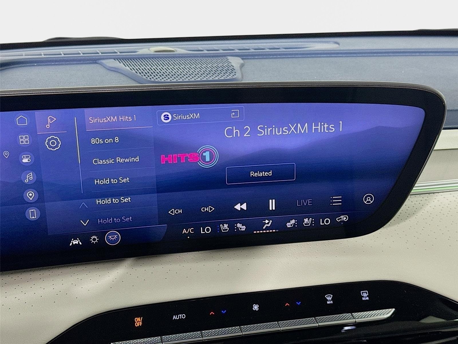 2026 Buick Enclave Avenir - Photo 15