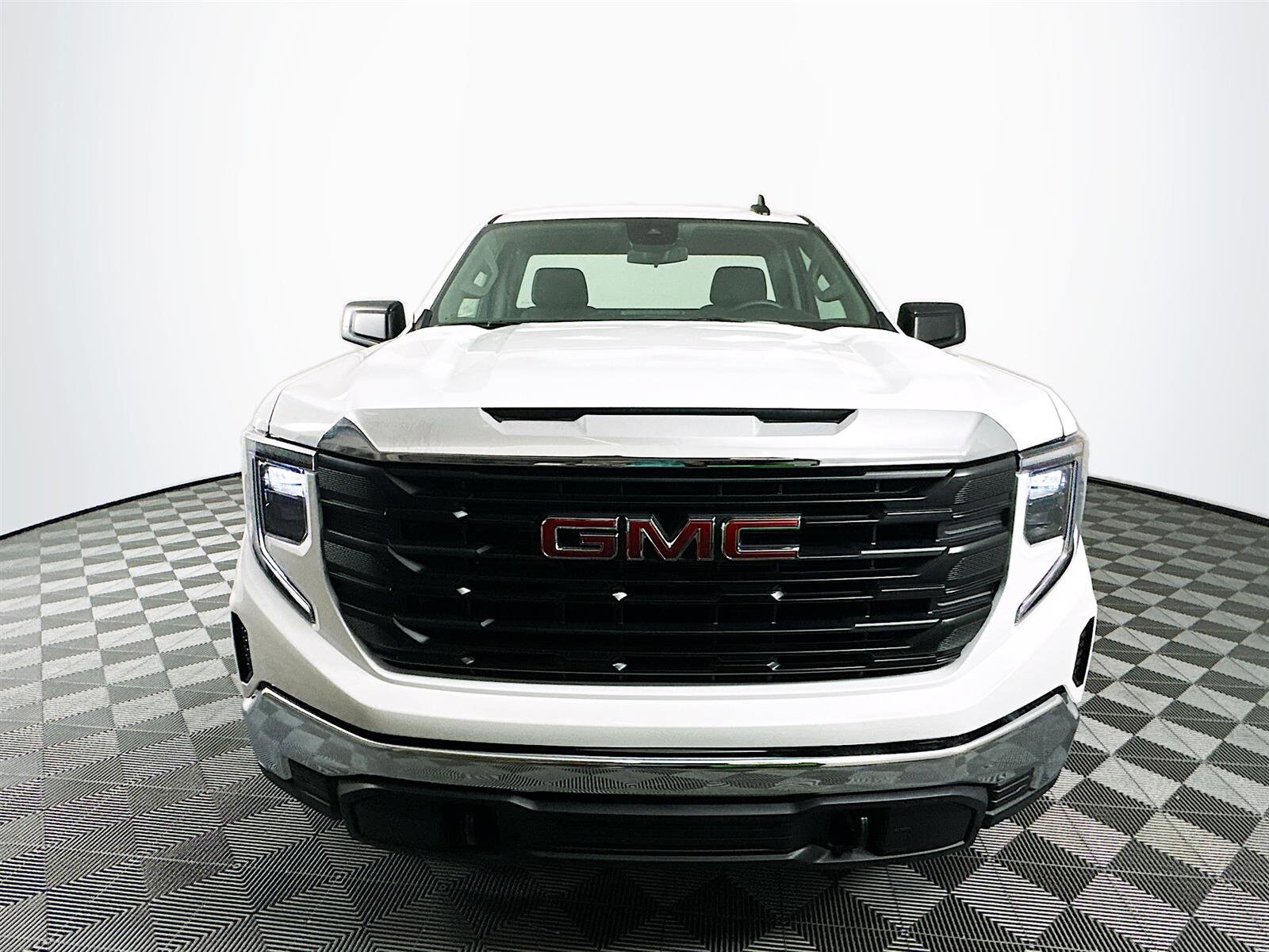 2025 Gmc Sierra 1500 Pro photo 2
