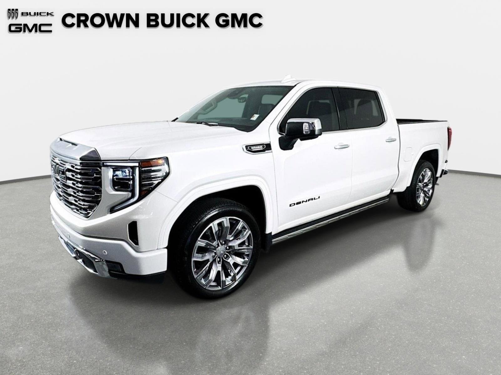 2023 GMC Sierra 4WD Crew Cab Short Box Denali's photo