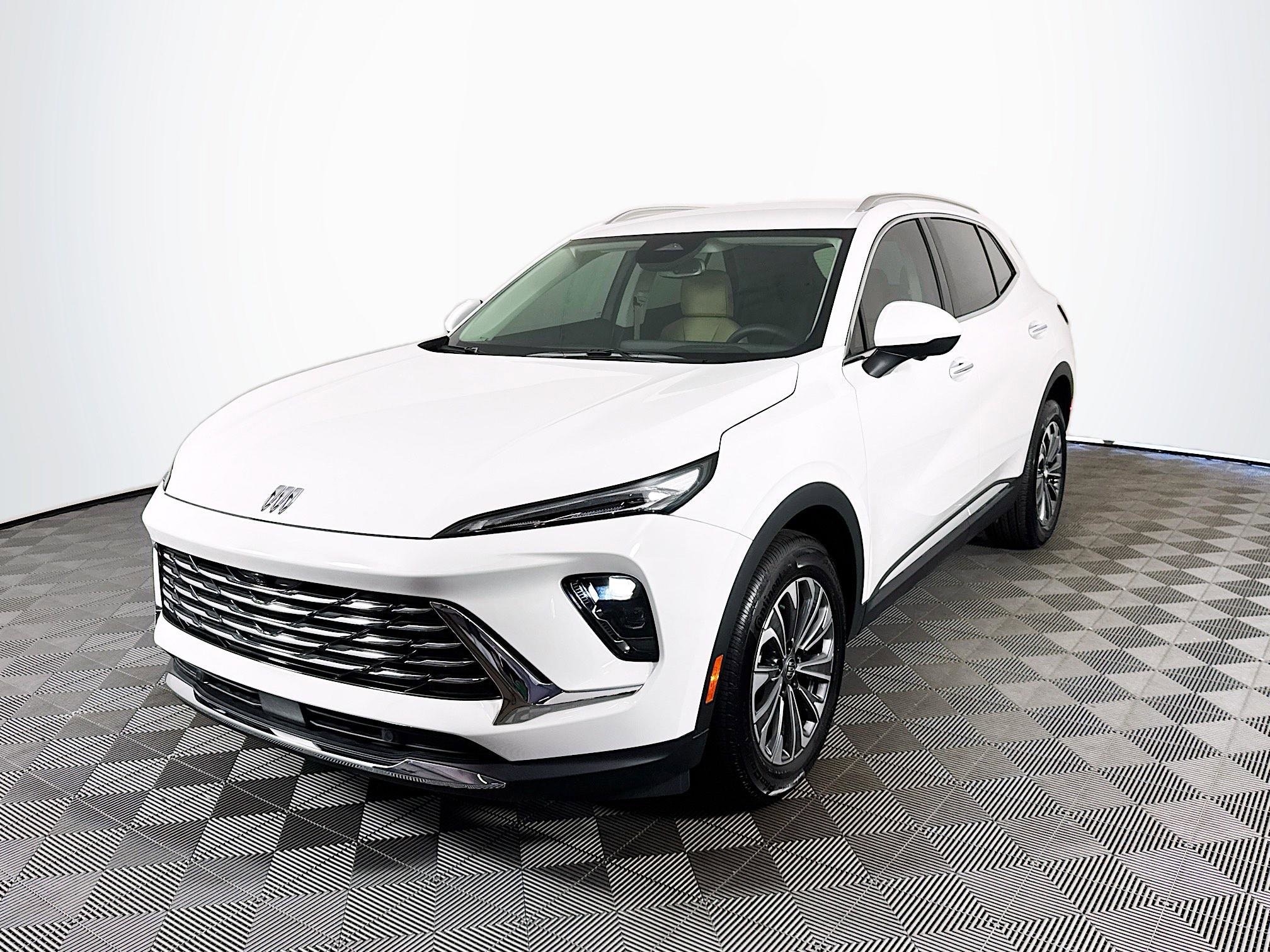 2025 Buick Envision Preferred's photo