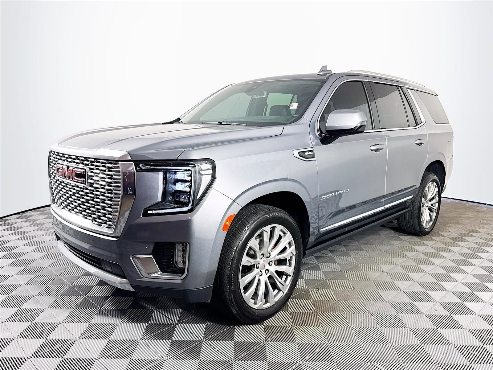 2022 GMC Yukon Denali's photo