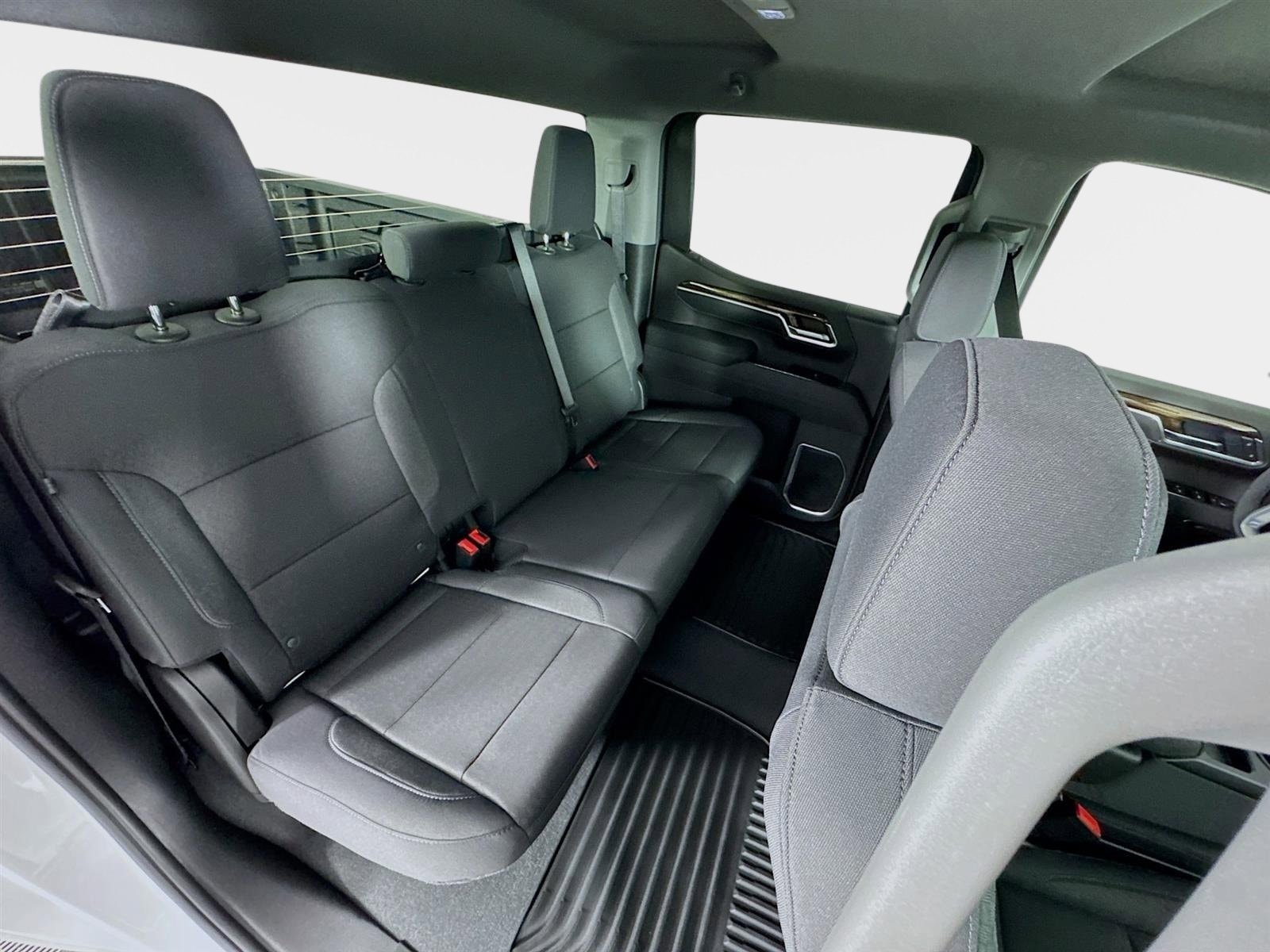 2026 GMC Sierra 1500 SLE - Photo 26