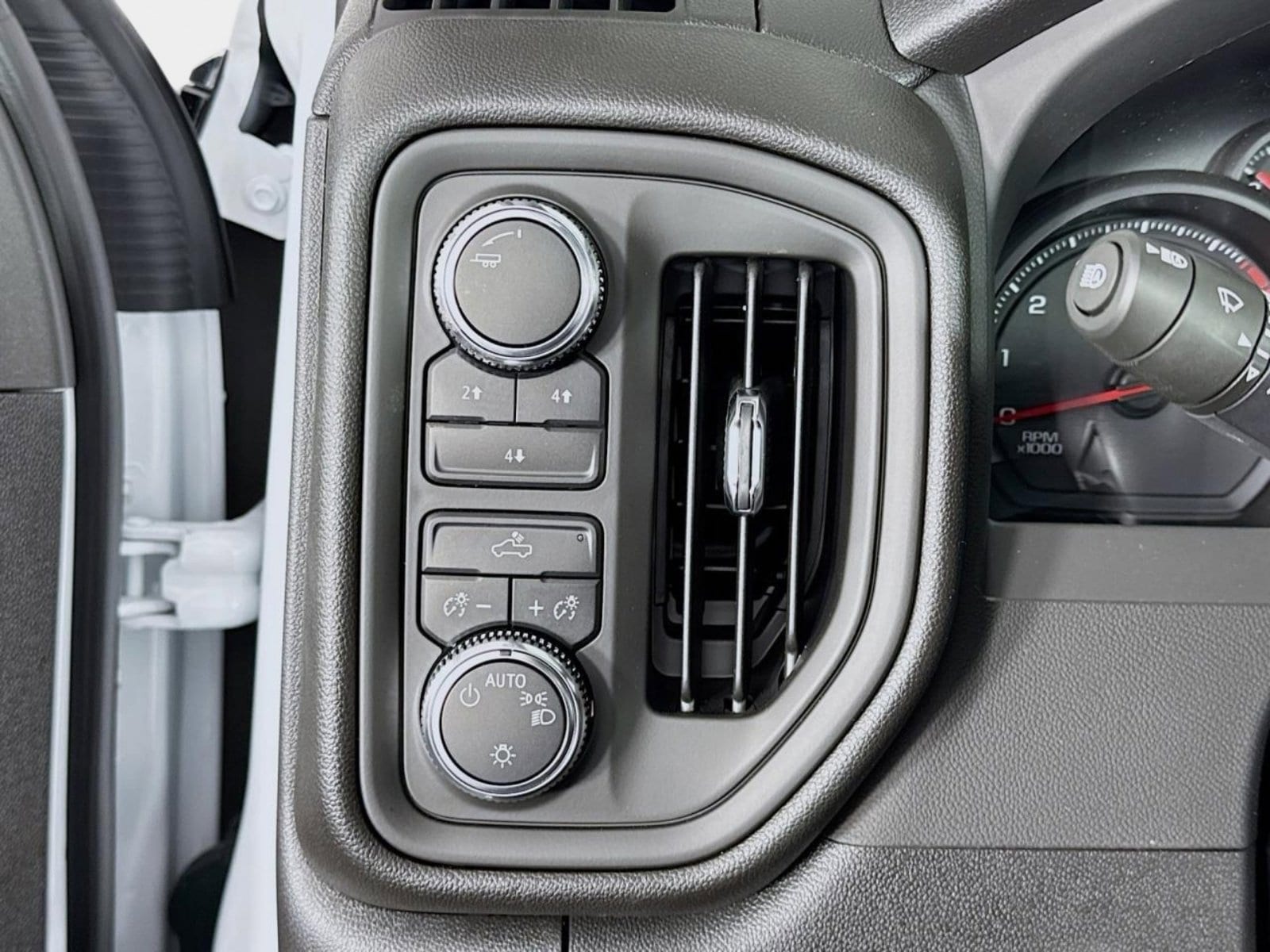 2025 GMC Sierra 2500HD Pro - Photo 10