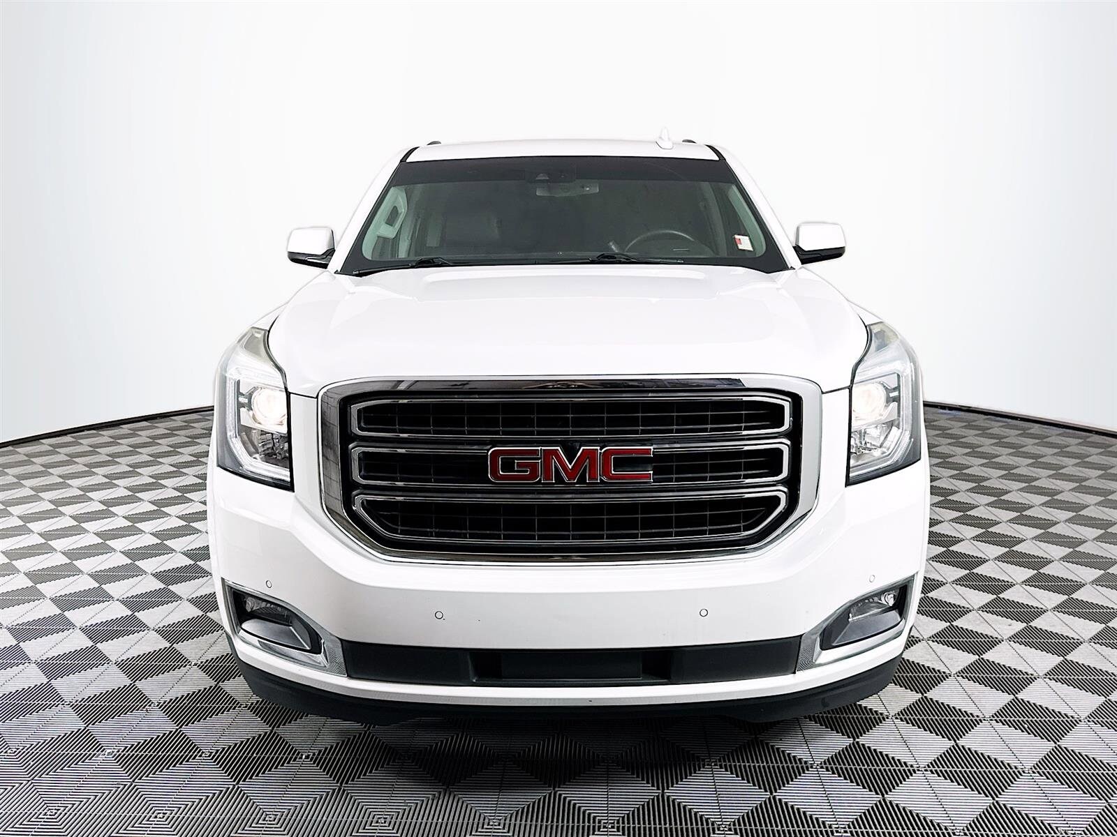 2019 Gmc Yukon XL SLT photo 2