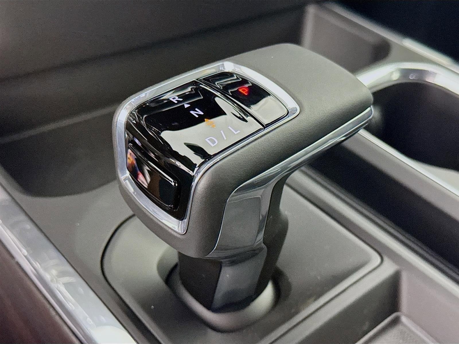 2026 GMC Sierra 1500 SLT - Photo 19