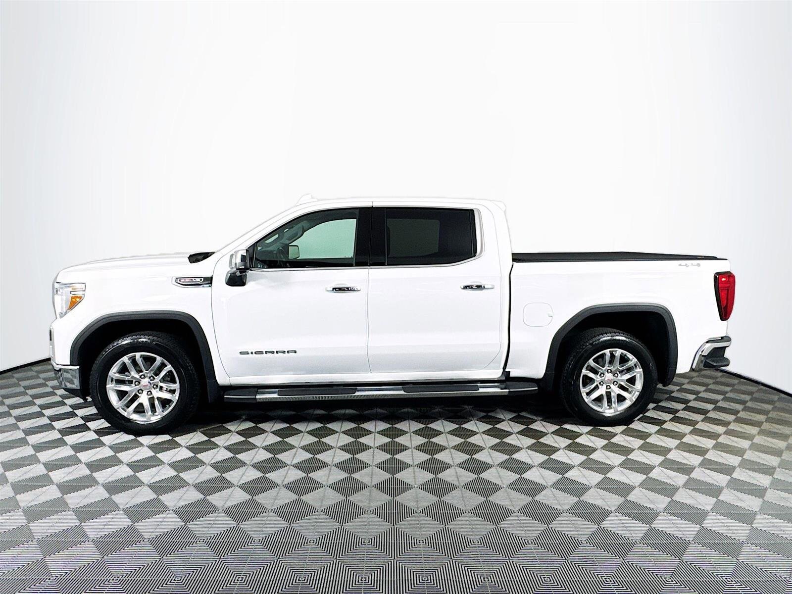 2021 Gmc Sierra 1500 SLT photo 4