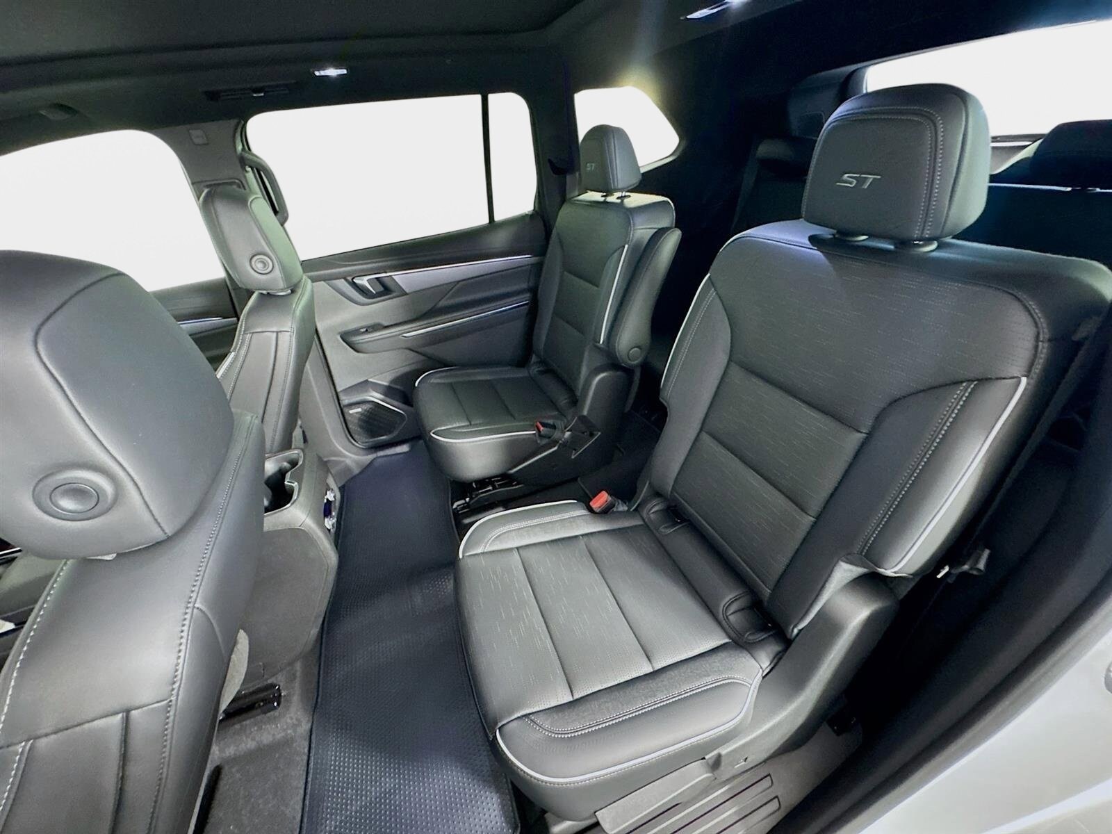 2026 Buick Enclave Sport Touring - Photo 24