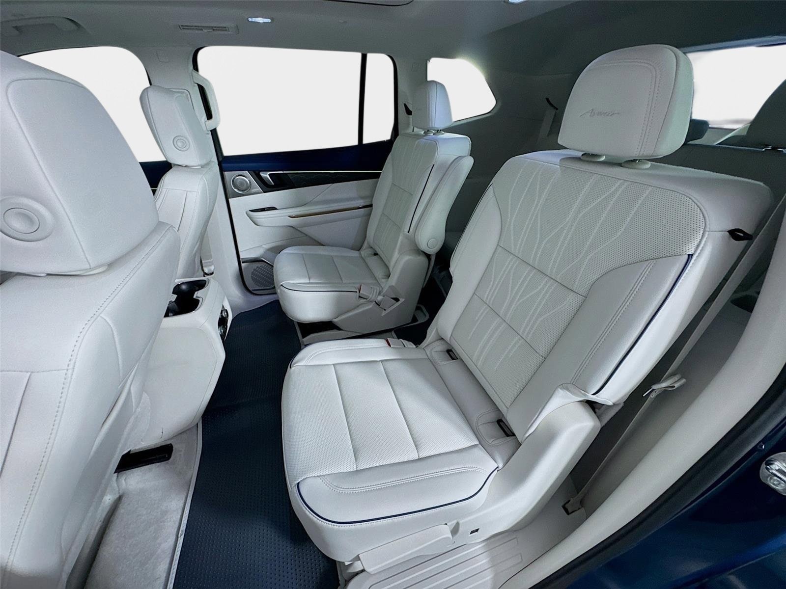 2026 Buick Enclave Avenir - Photo 24