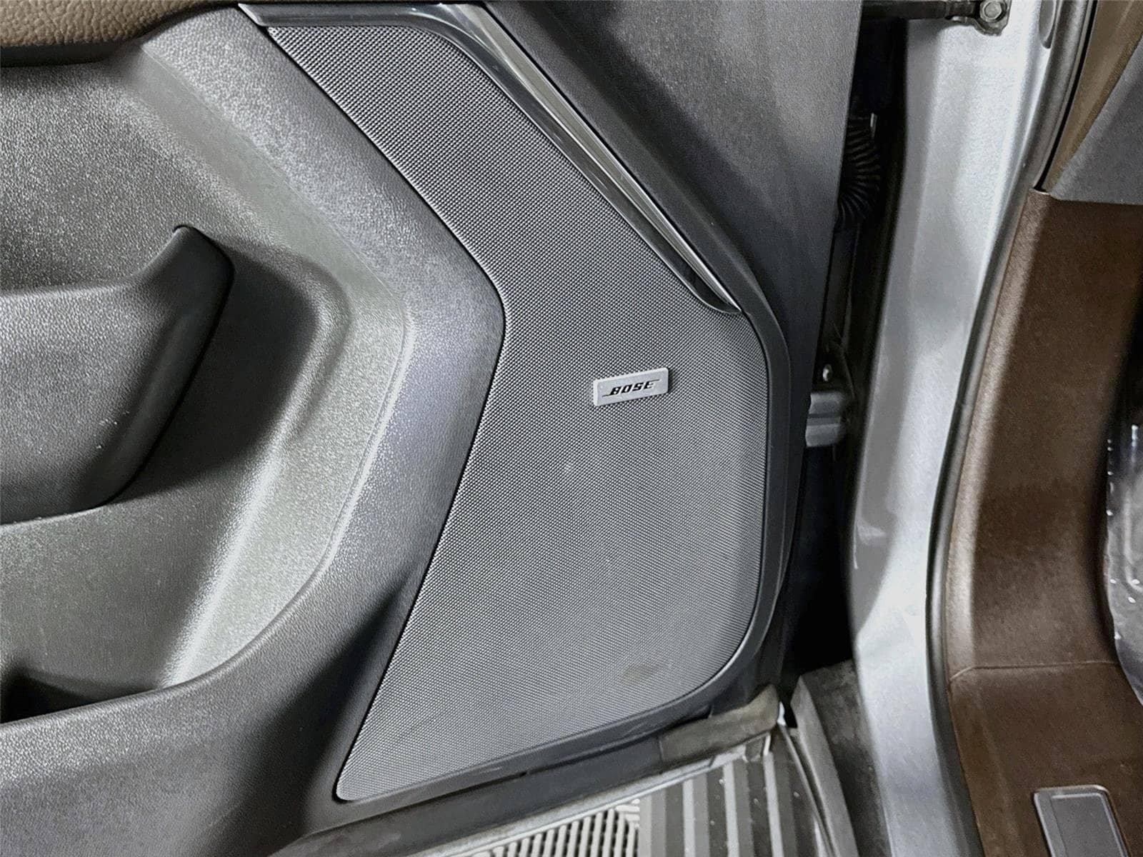 2024 GMC Yukon Denali - Photo 21