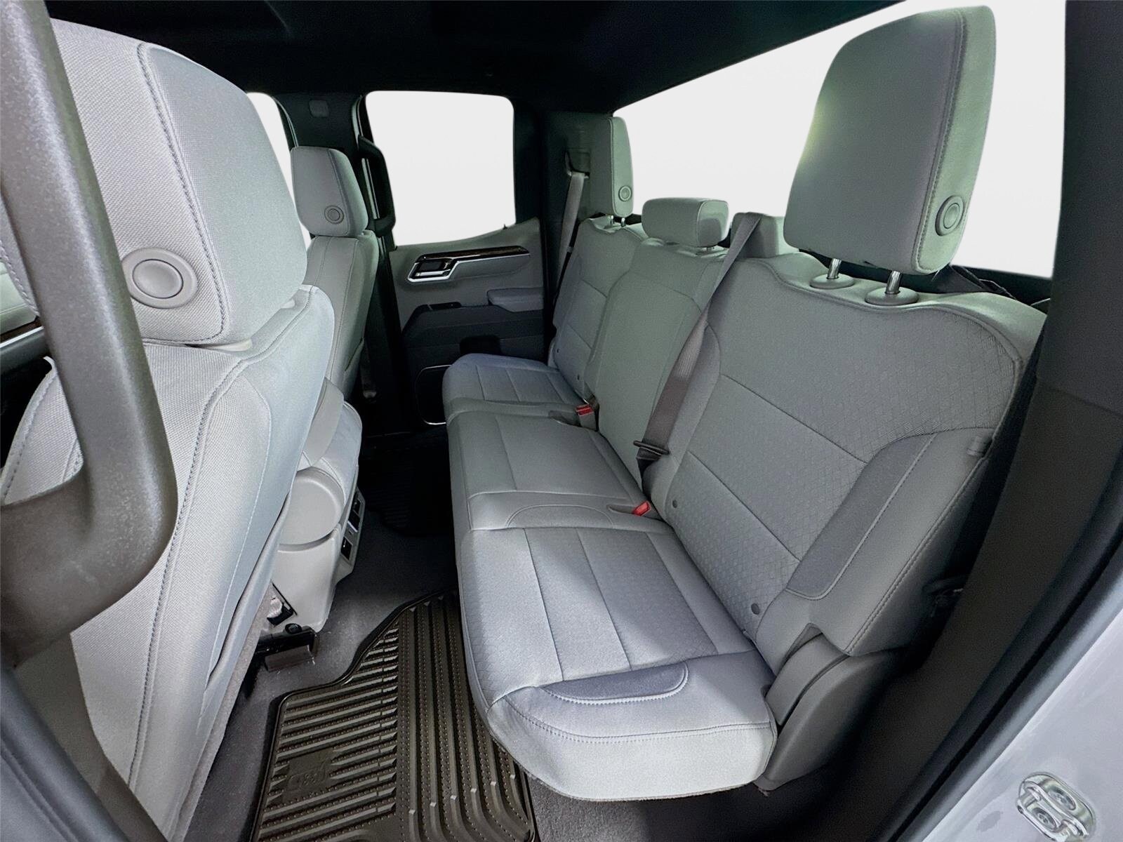 2026 GMC Sierra 1500 SLE - Photo 22