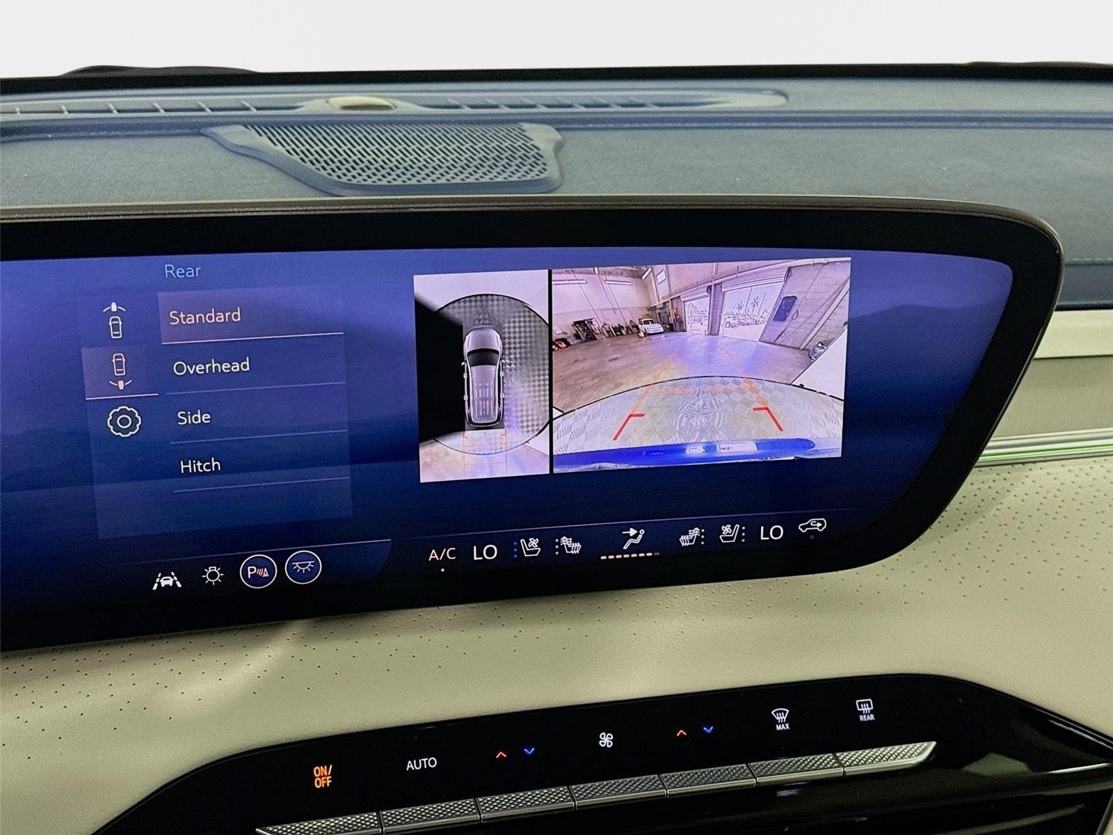 2026 Buick Enclave Avenir - Photo 17