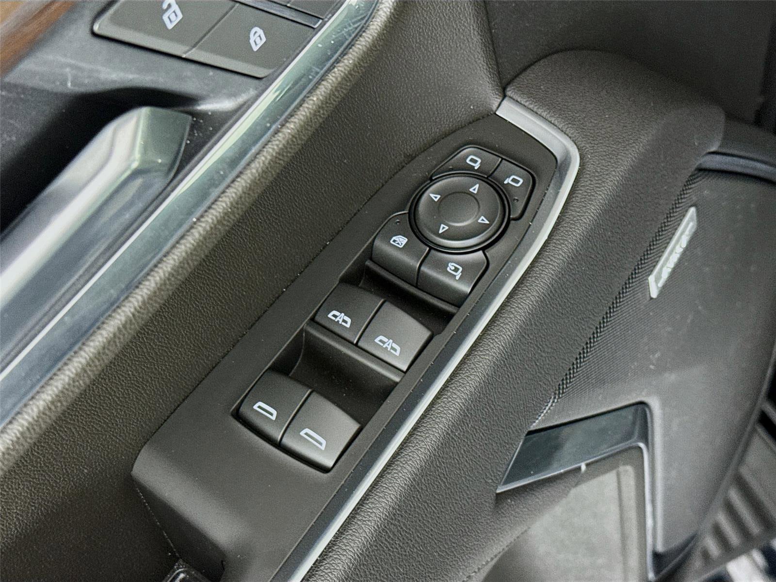 2025 GMC Sierra 1500 SLT - Photo 20