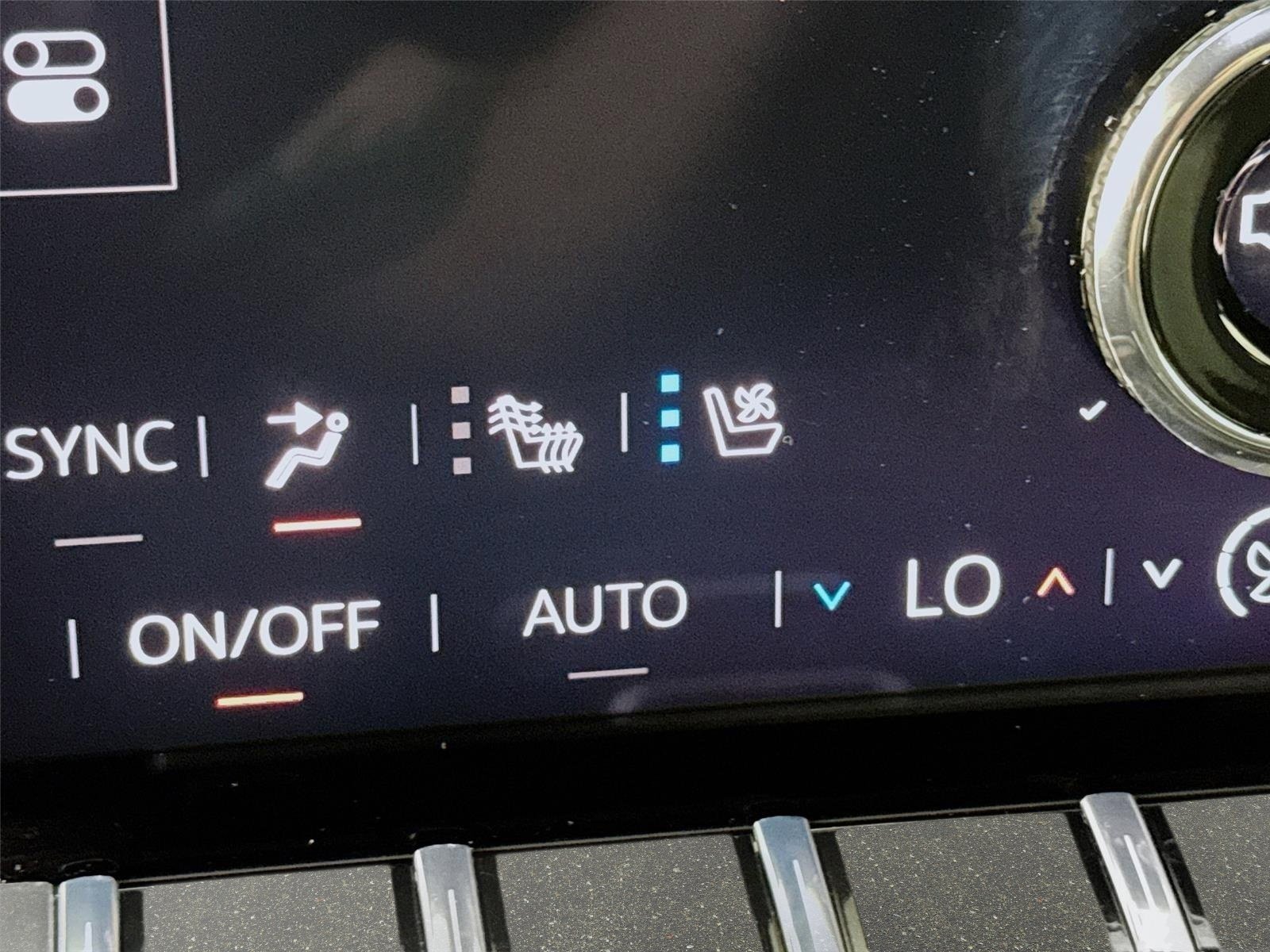 2026 GMC Yukon XL Denali - Photo 23