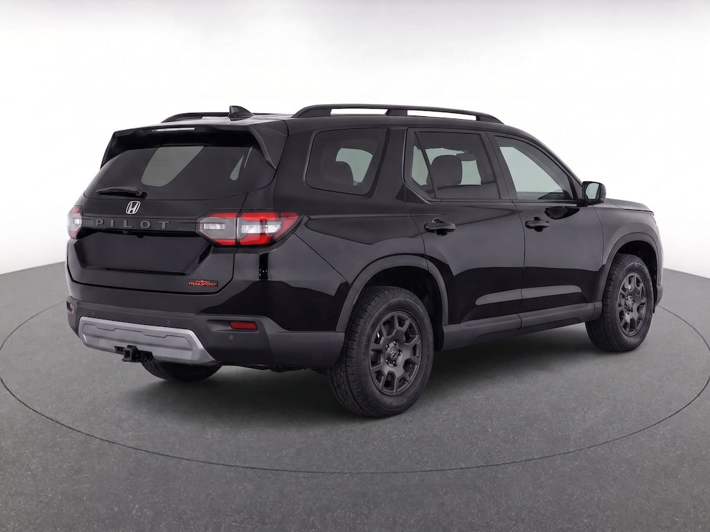 Used 2023 Honda Pilot AWD TrailSport SUV