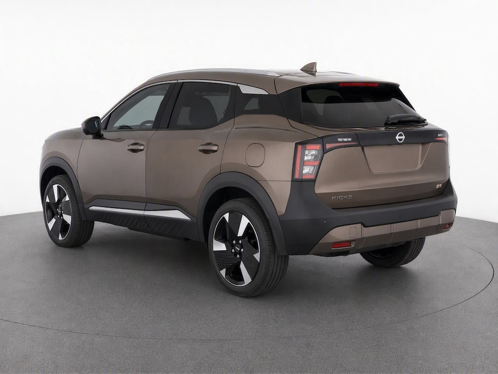 Used 2025 Nissan Kicks SR FWD SUV