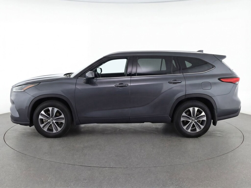 Used 2020 Toyota Highlander XLE SUV
