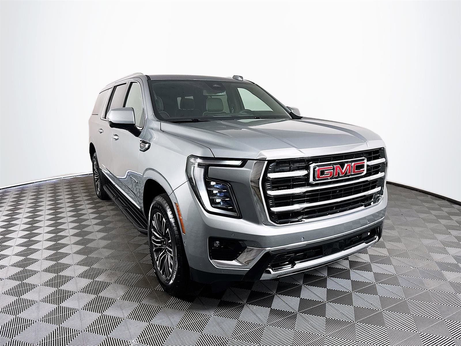 2026 GMC Yukon XL Elevation's photo