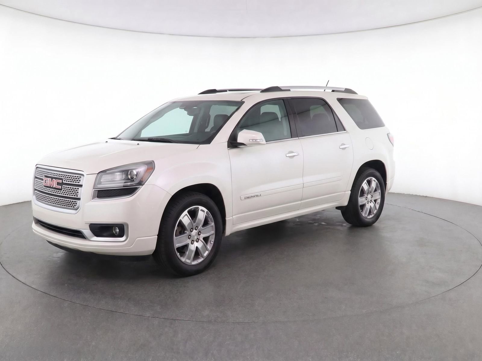 Used 2015 GMC Acadia Denali with VIN 1GKKVTKD9FJ235841 for sale in St. Petersburg, FL