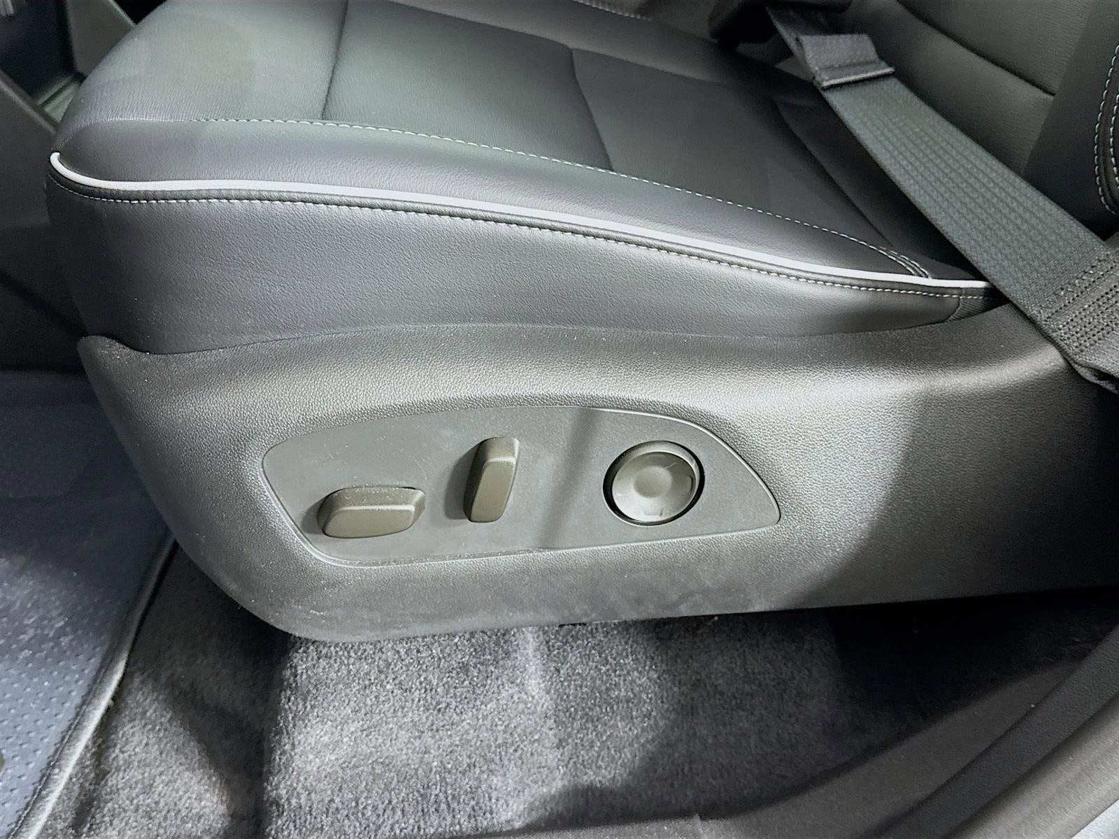 2026 Buick Enclave Preferred - Photo 21