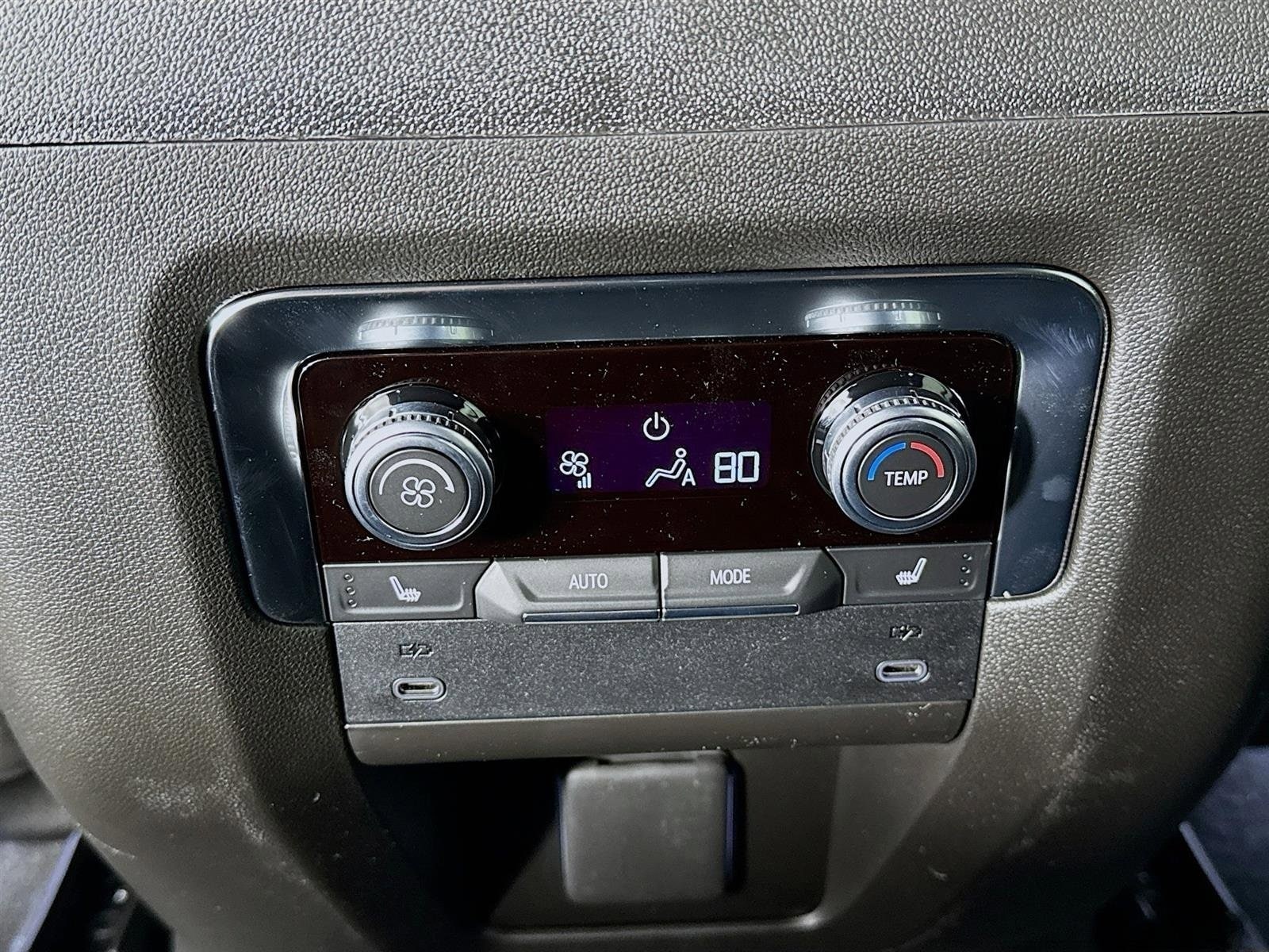 2026 GMC Yukon XL Denali - Photo 27