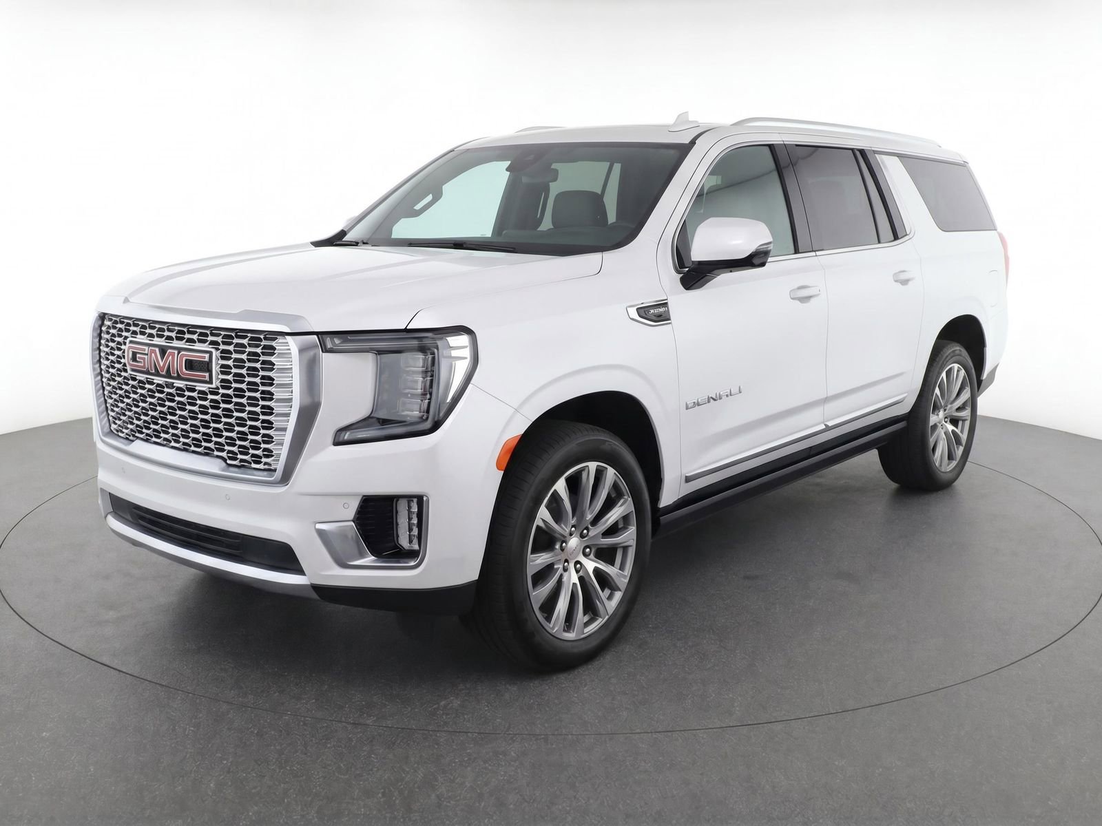 2023 GMC Yukon Denali AWD's photo