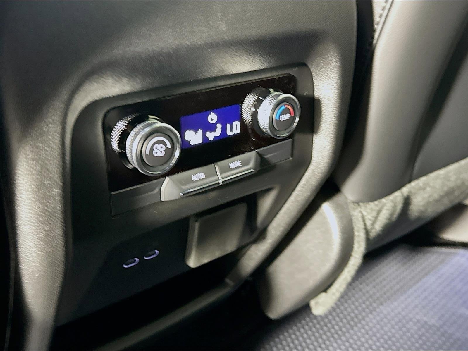 2026 Buick Enclave Sport Touring - Photo 27