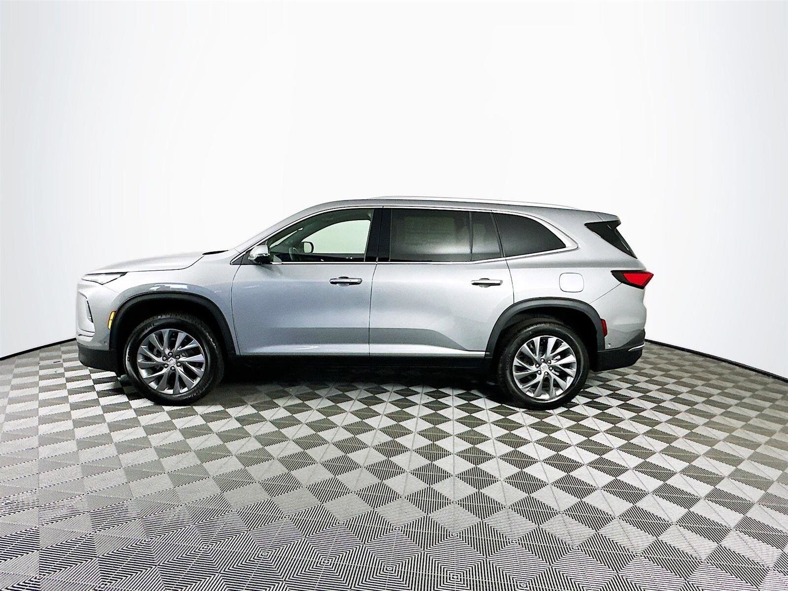 2025 Buick Enclave Preferred photo 4