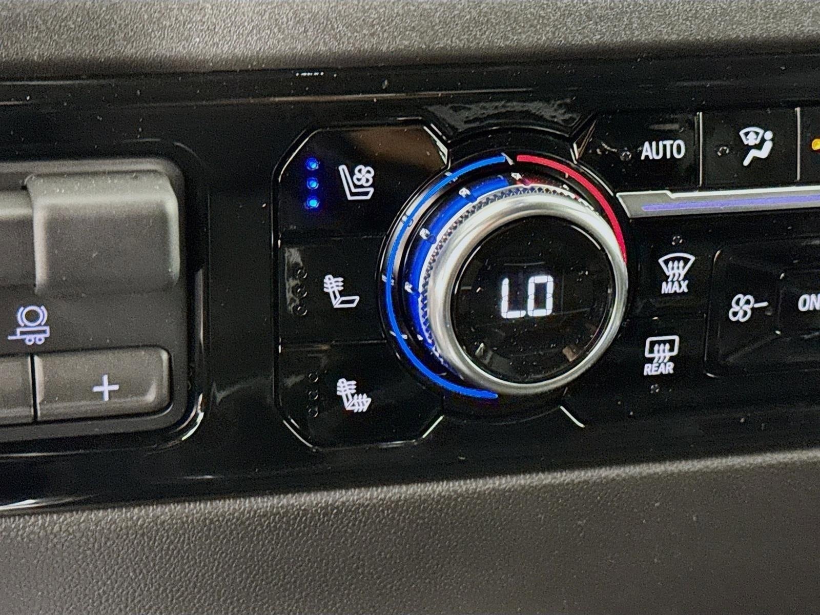 2025 GMC Sierra 2500HD SLT - Photo 22