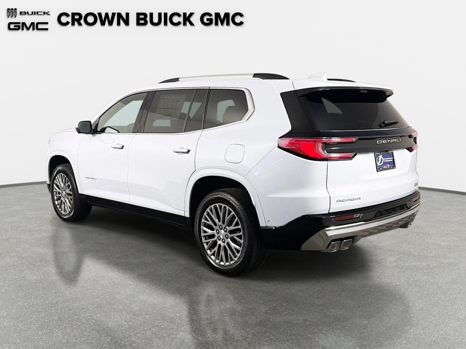 2026 GMC Acadia Denali - Photo 7