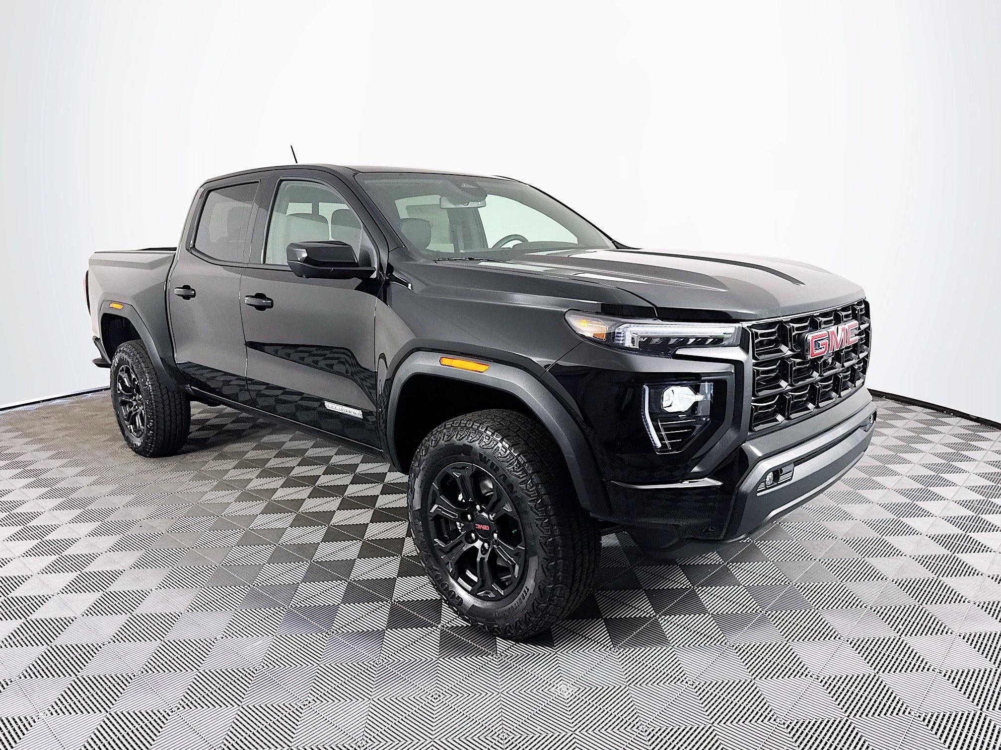 2025 GMC Canyon Elevation