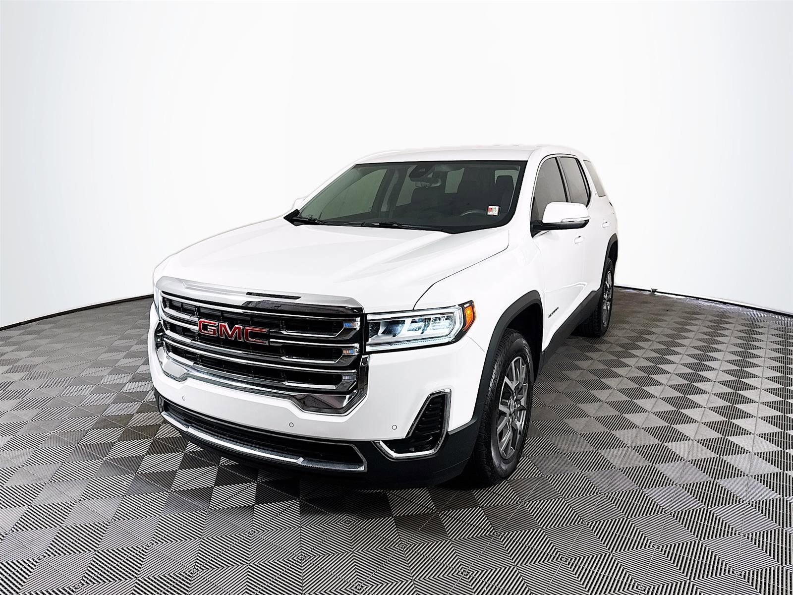 2023 Gmc Acadia SLE photo 2