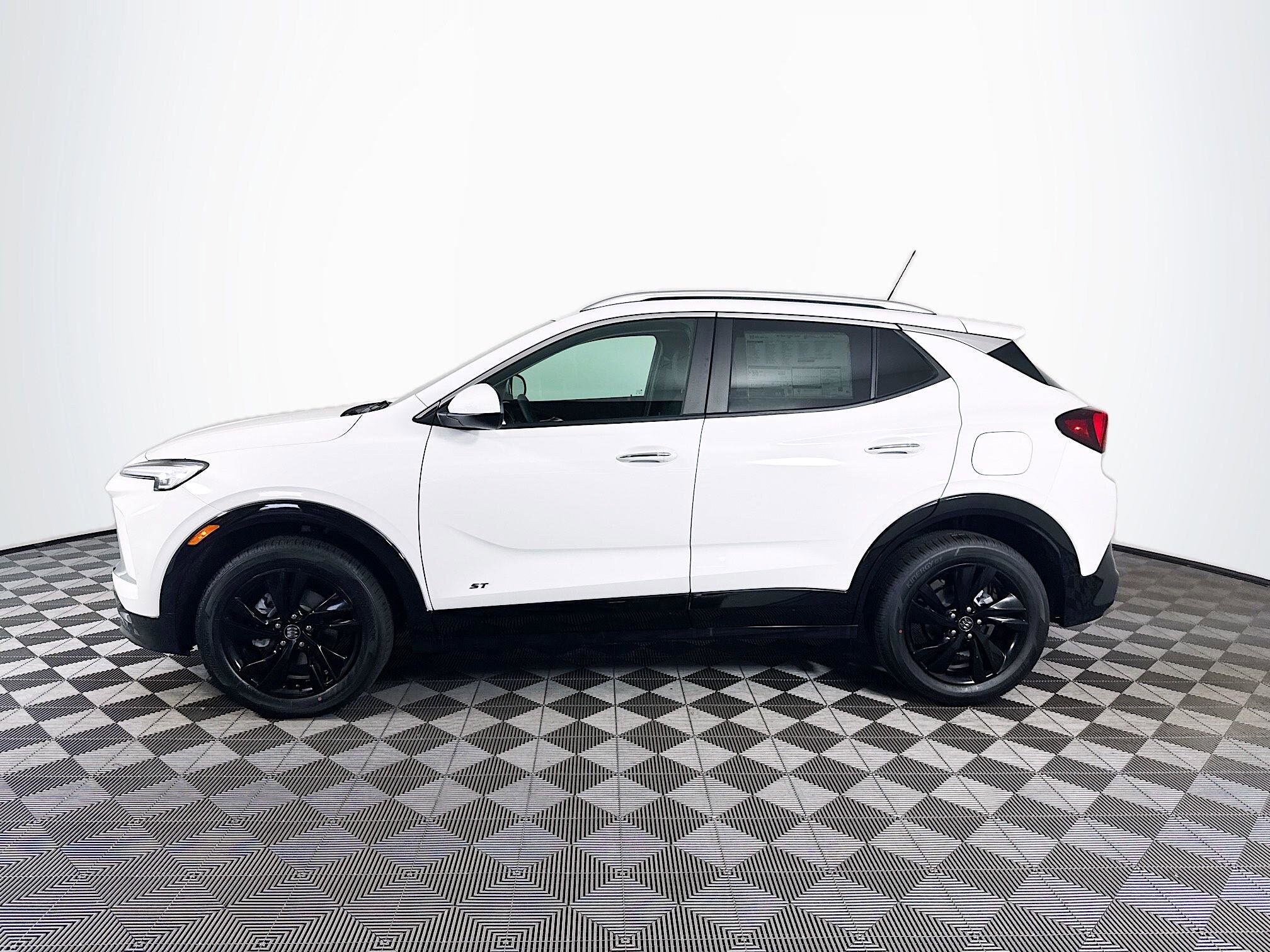 2026 Buick Encore GX Sport Touring photo 4