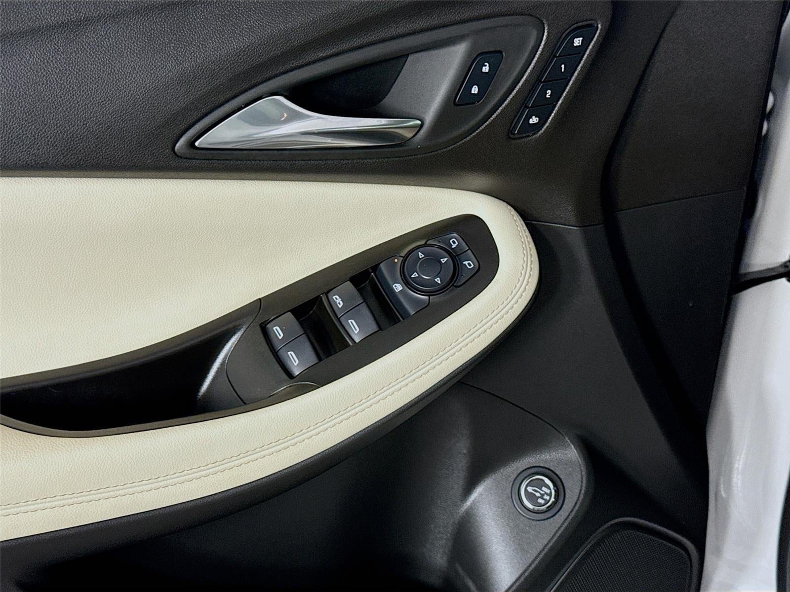 2024 Buick Encore GX Avenir - Photo 16