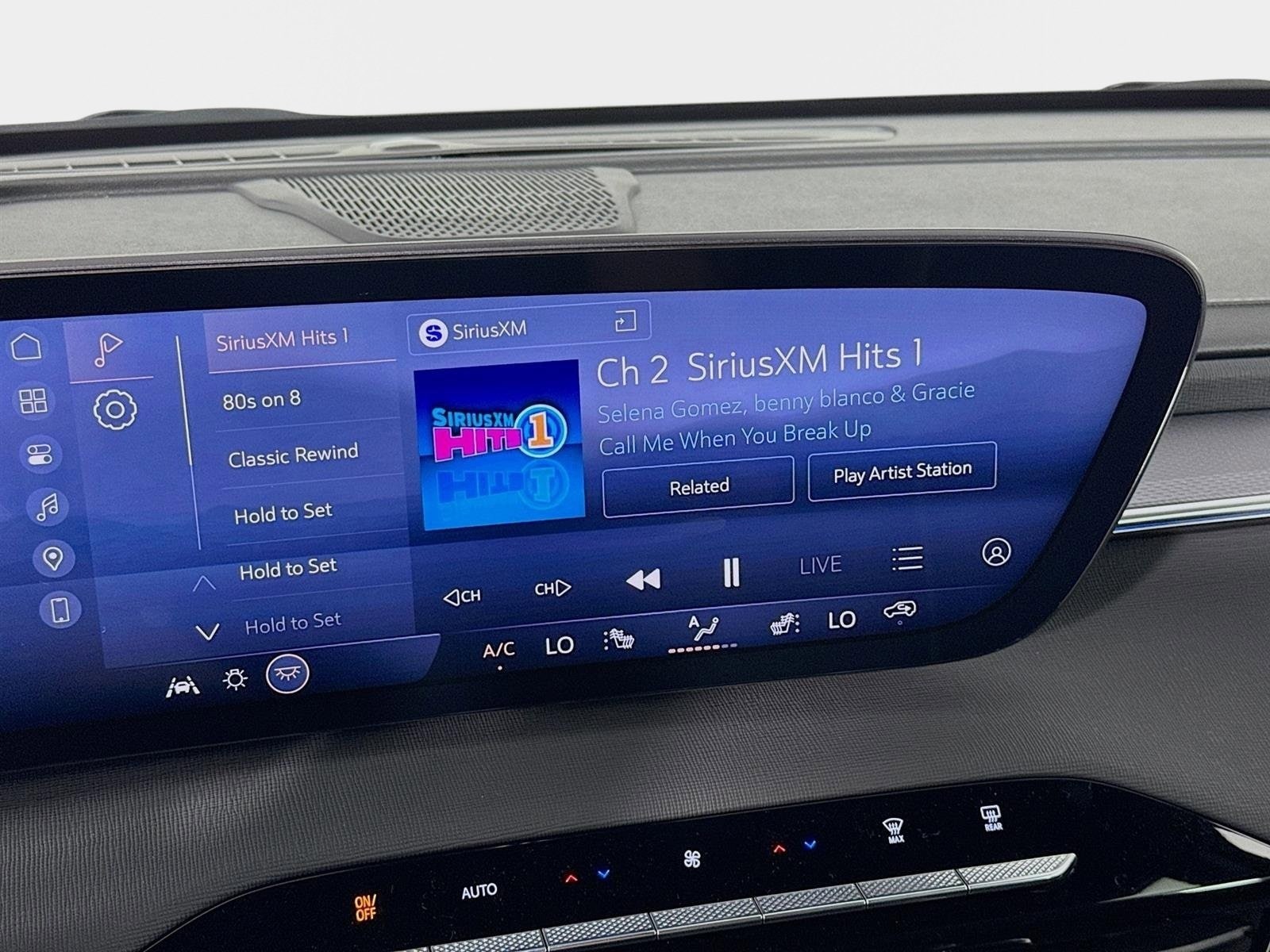 2026 Buick Enclave Sport Touring - Photo 14